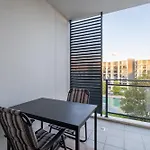 The Urban Escape -In The Heart Of Wentworth Point