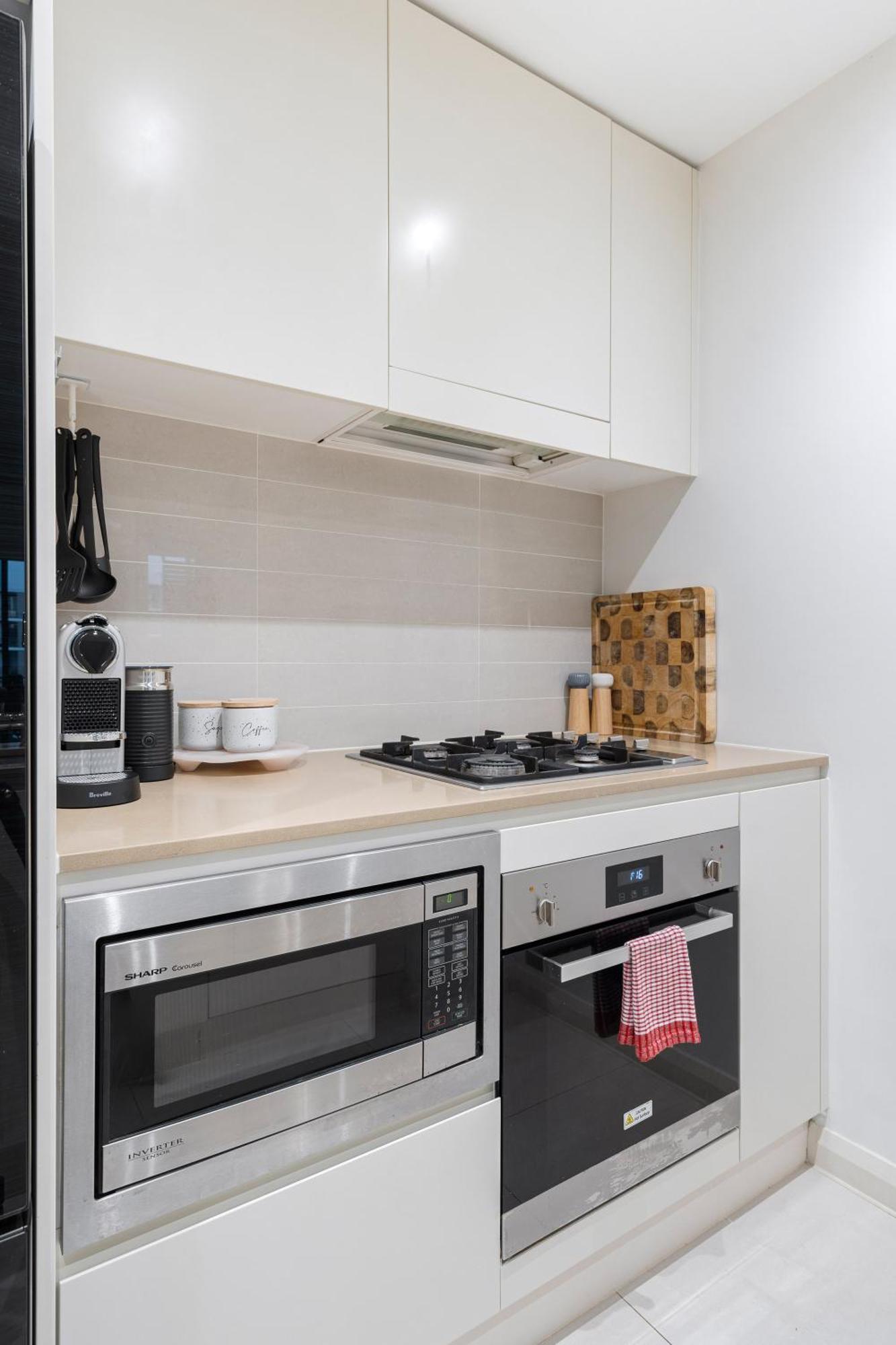 Apartment The Urban Escape -in The Heart Of Wentworth Point Sydney