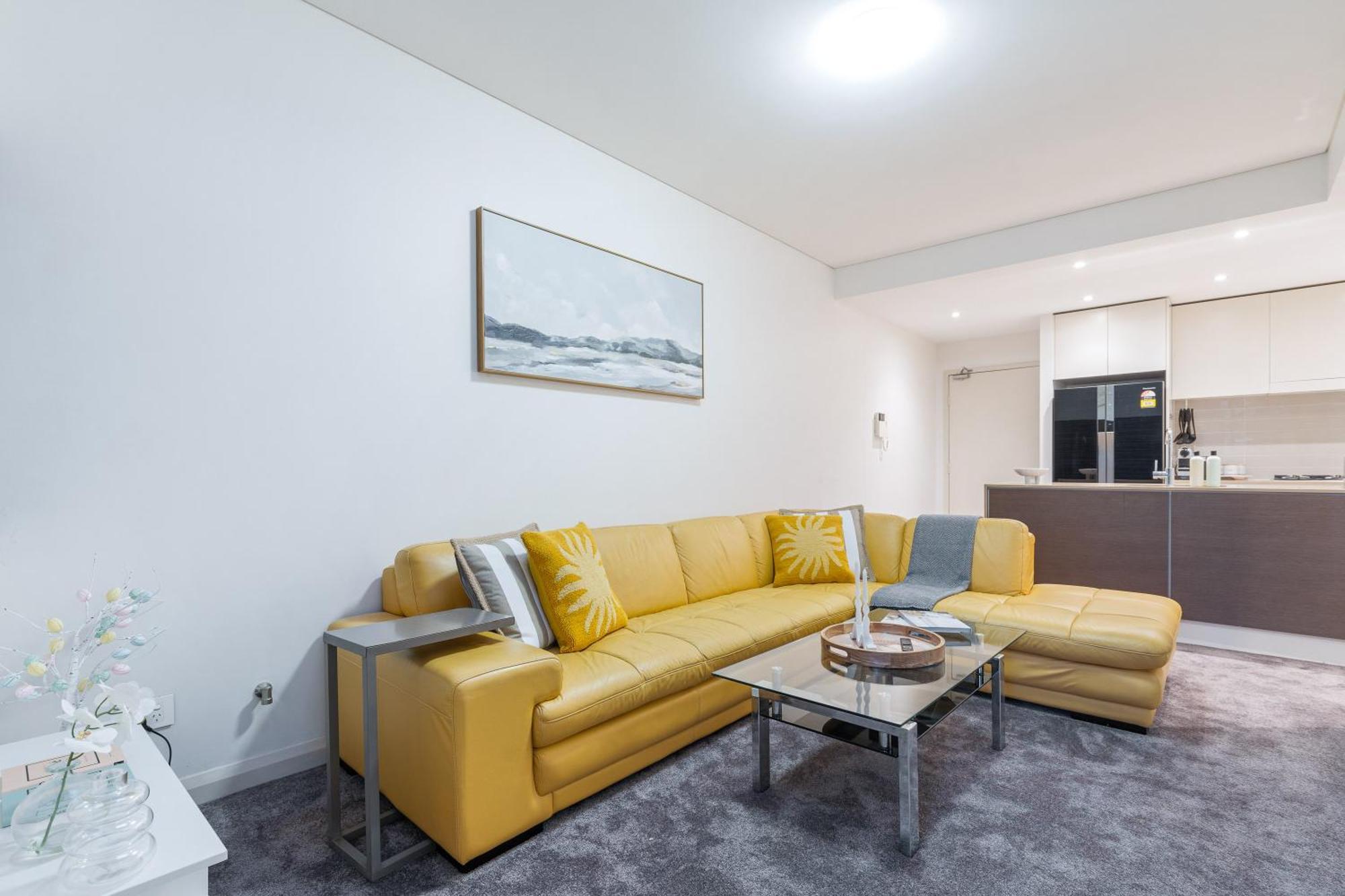 The Urban Escape -in The Heart Of Wentworth Point Sydney